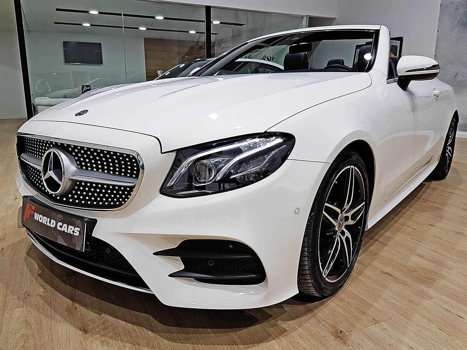 MercedesBenz Clase E 220 Cabrio AMG Line, año 2018. 53.350 €. TODO INCLUIDO. FR World Cars